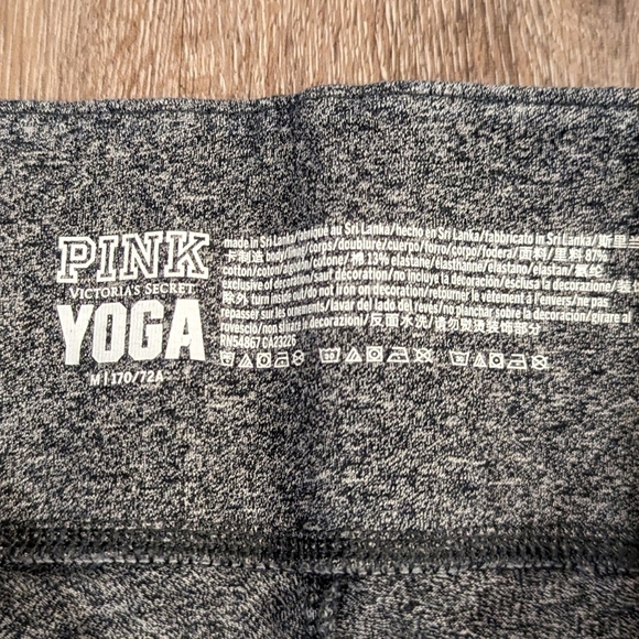 PINK by Victoria Secret sz med grey yoga pants - Picture 3 of 5